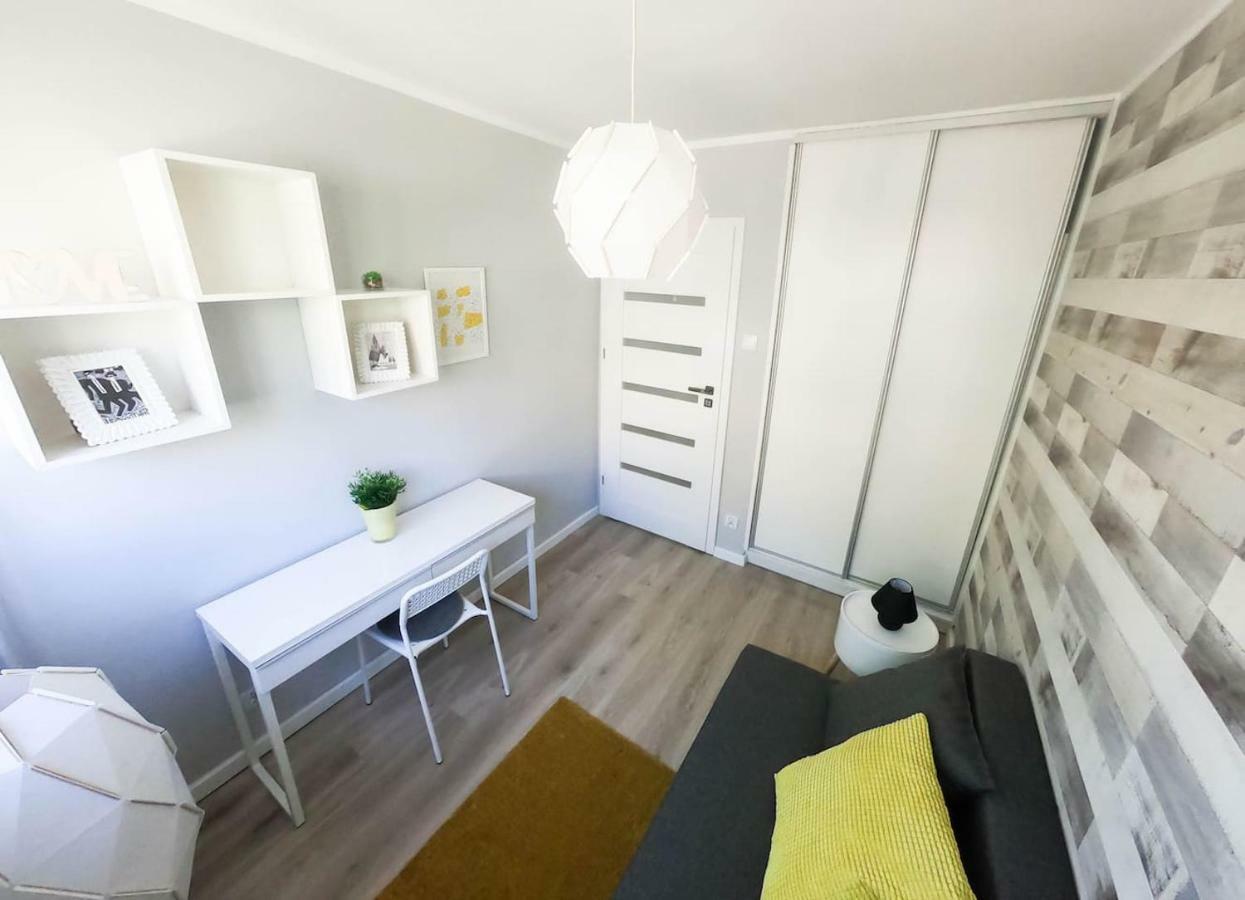 New Apartment - 300 M Town Hall - 3 Rooms - 7 People Вроцлав Екстериор снимка